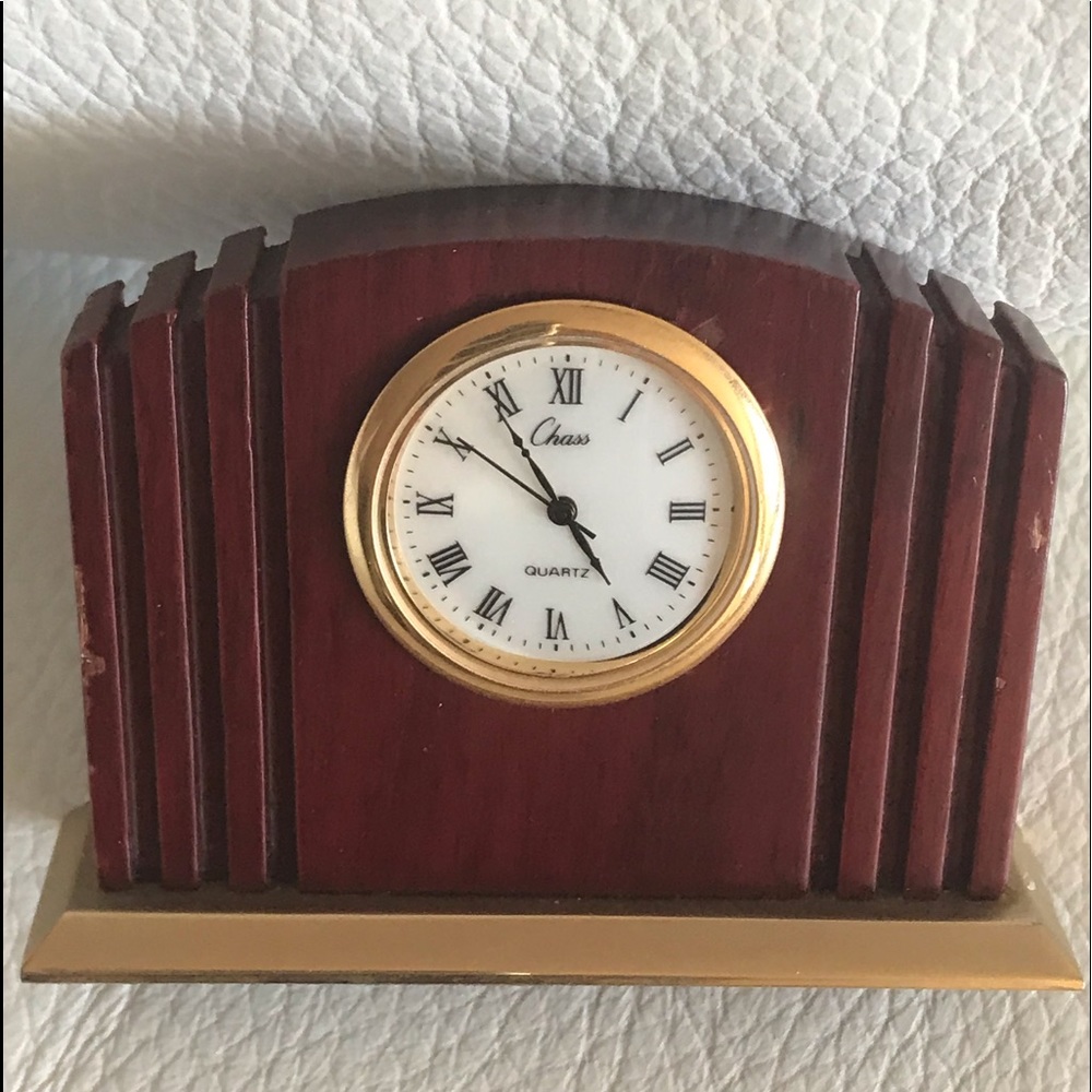 CHASS Small Table CLOCK.   Size 31/4" / 21/4"